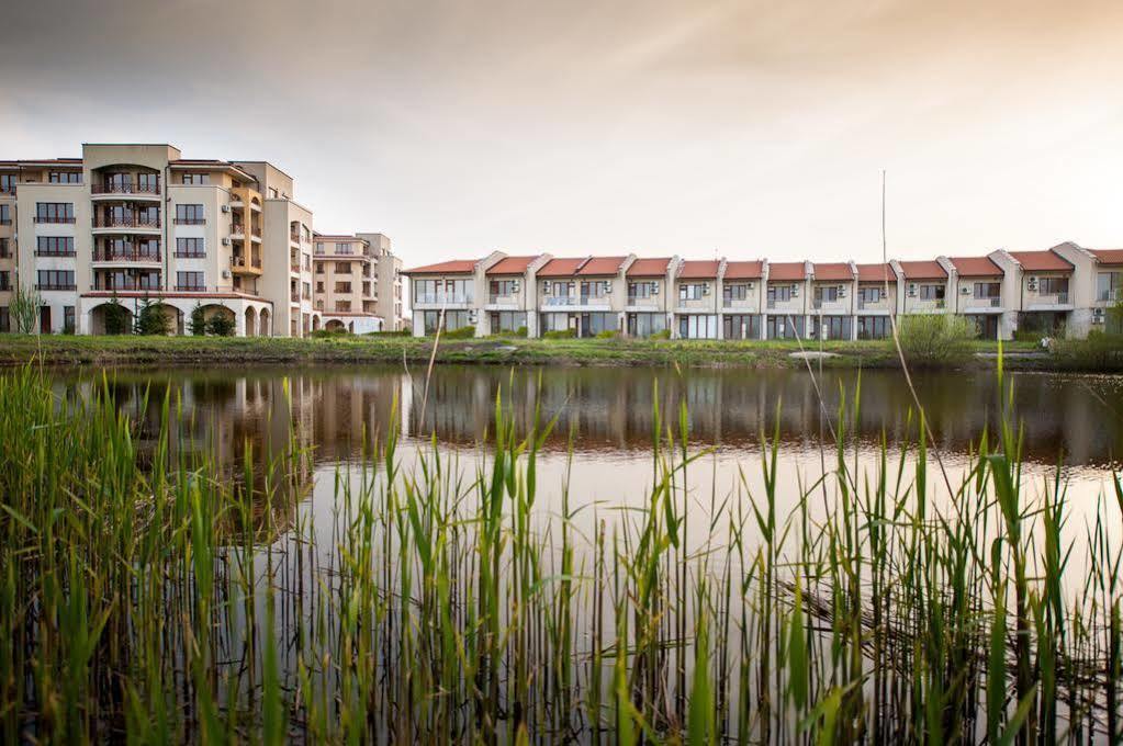 Lighthouse Apartments And Villas Baltschik Exterior foto